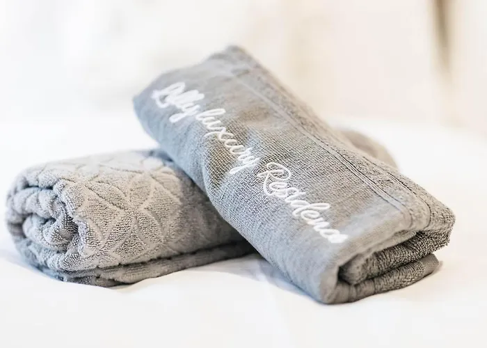 Lilly Luxury * オパティヤ